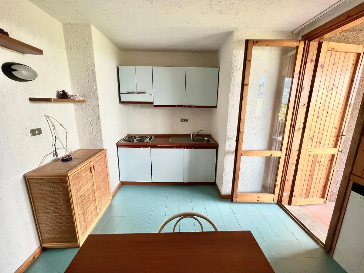 Residence With Panoramic View In Cugnana Verde Lägenhetshotell